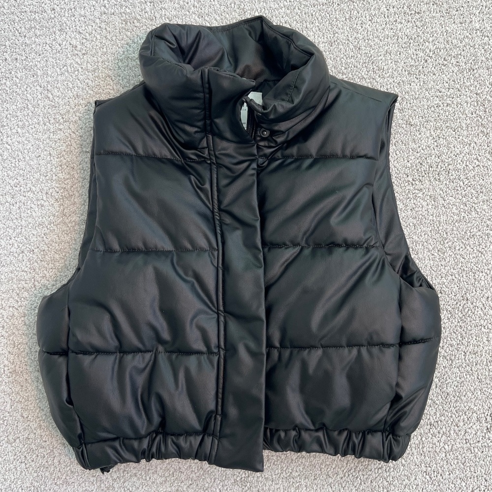 Offline by Aerie Cropped Puffer Vest (Black) Size XS